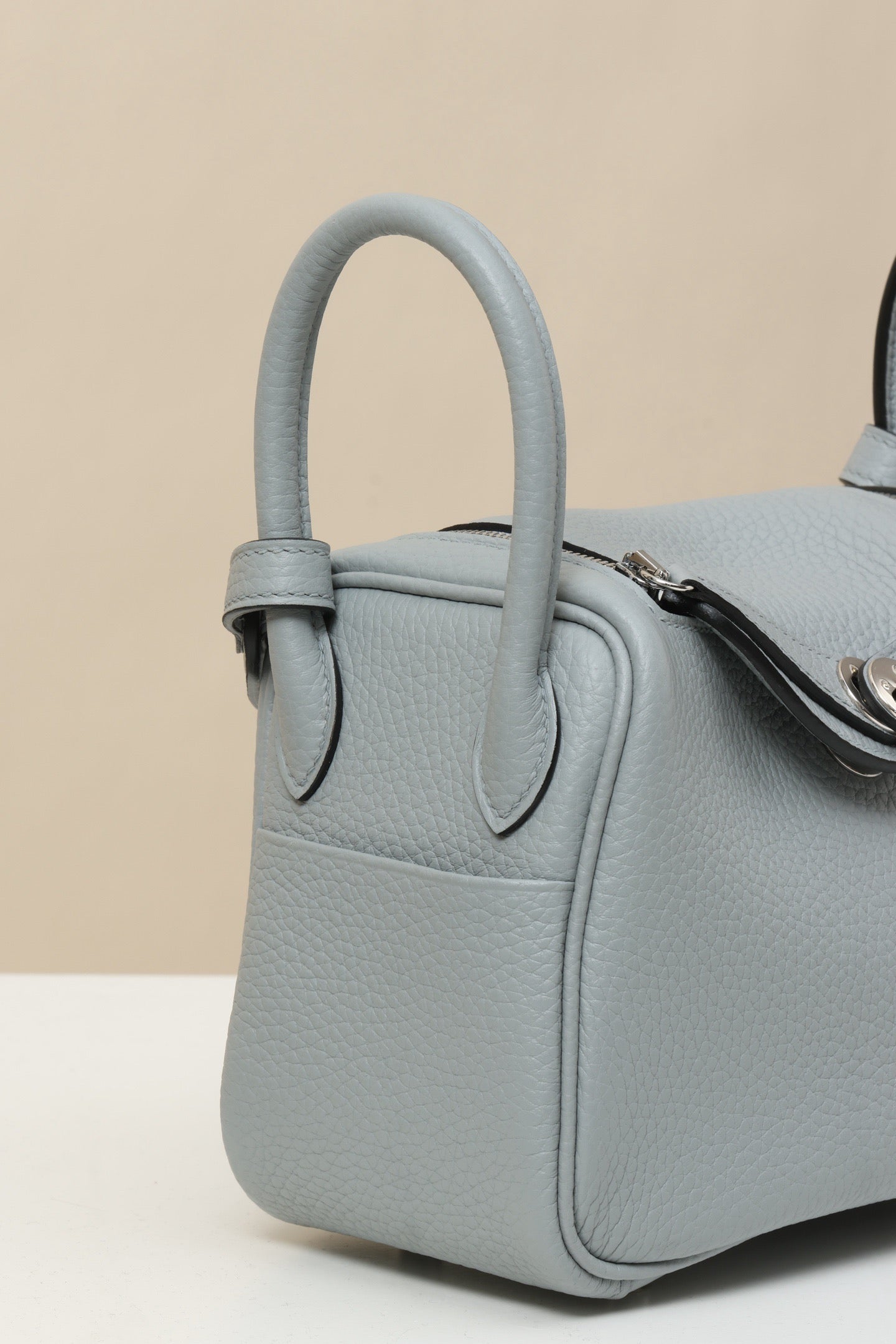 LD19 , Togo 8U Glacier Blue  PHW #4564