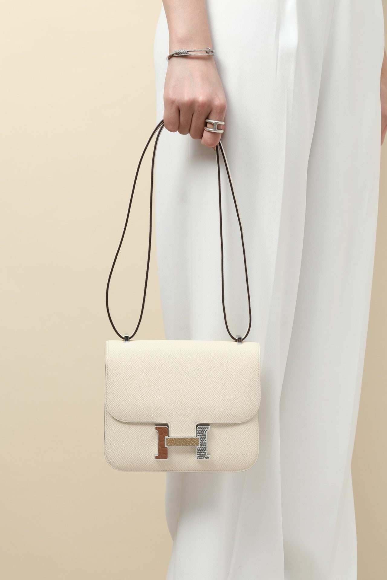 CJG19 , I2 Cream White / Tricolor Clasp,  EP leather with shiny American alligator and lizard clasp (square clasp)  #4389