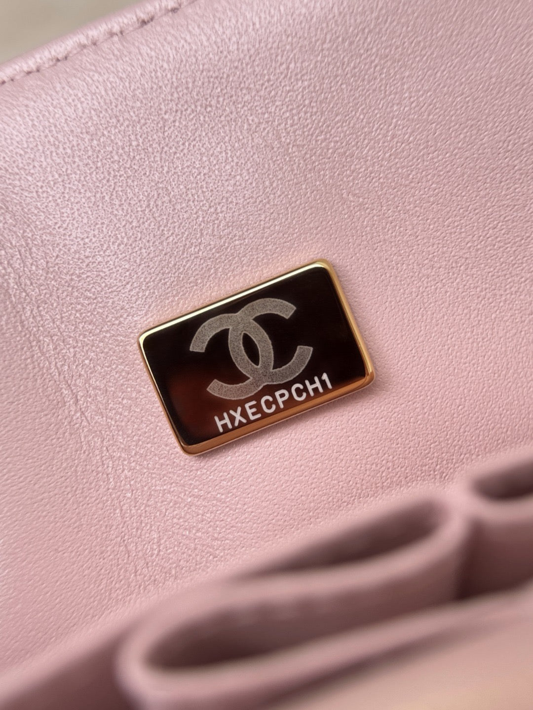 Cf25 Champagne Gold , Caviar # 4204