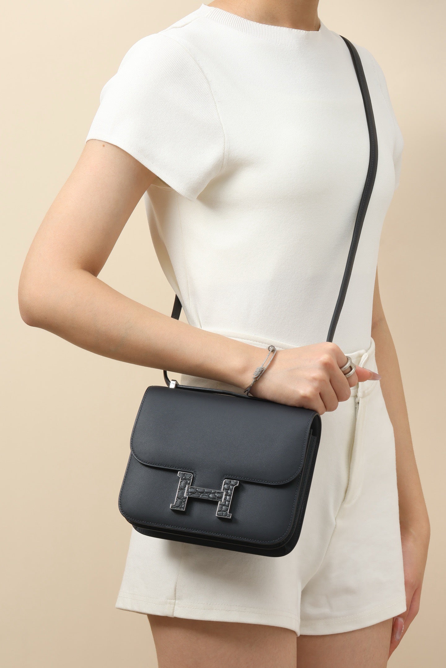 CJG19 , 2Z Midnight Blue Swift leather with American alligator clasp (square clasp)   #4392