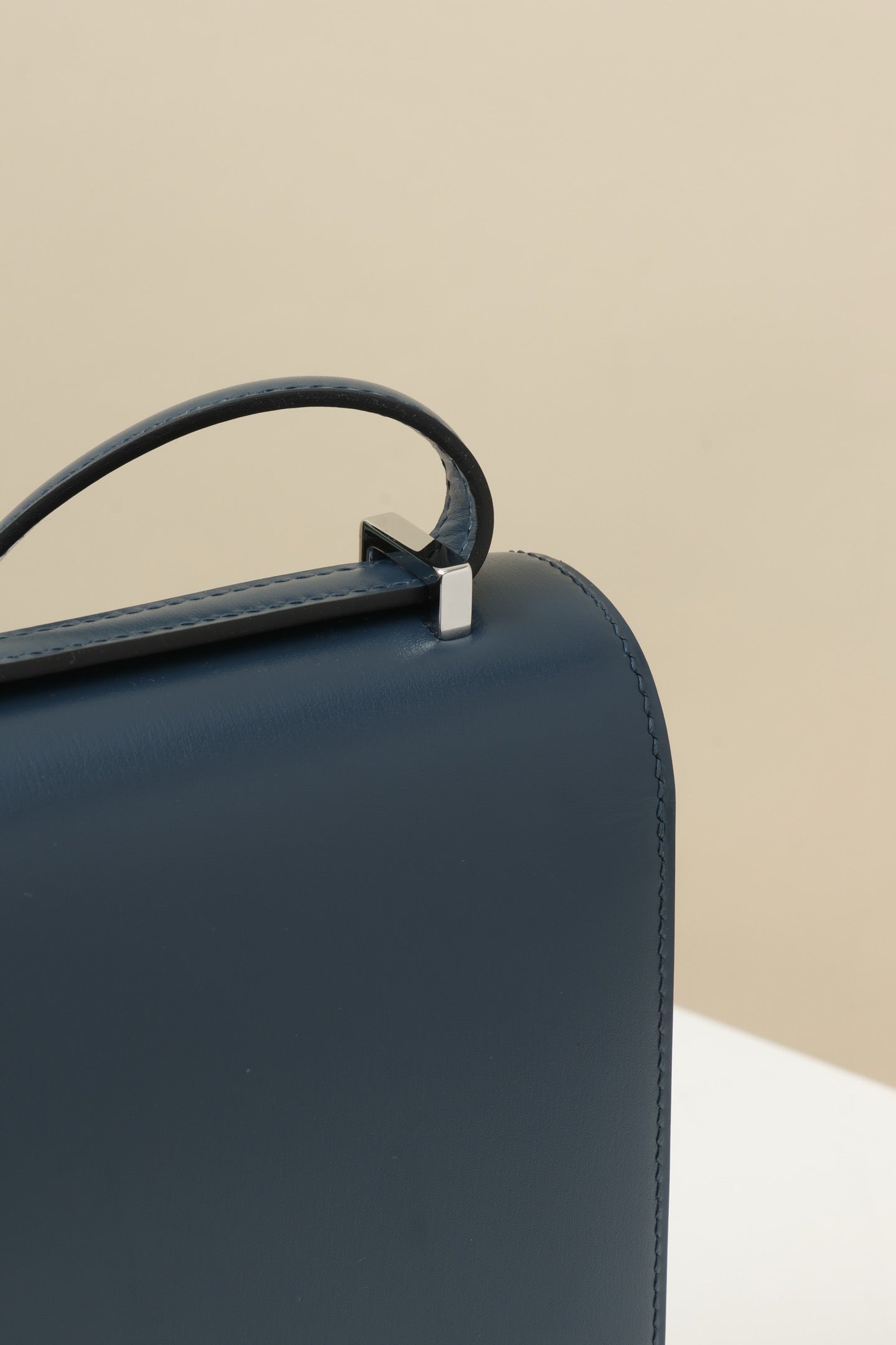 CJ19 19 cm ,   Prussian Blue Box leather PHW #4294