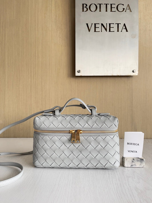BV Bang Bang Vanity Case #570