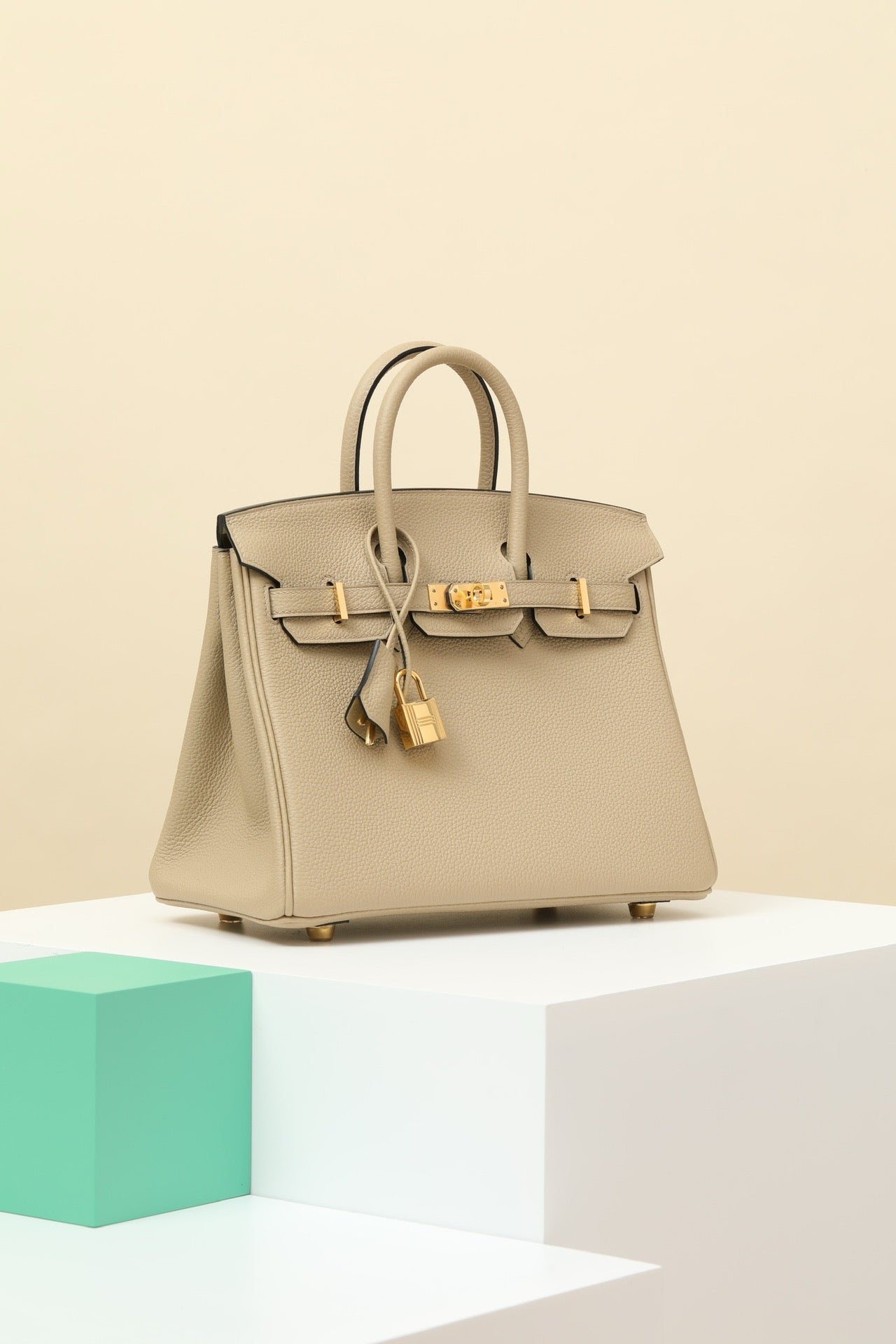 BK25 Trench Gray # 3877