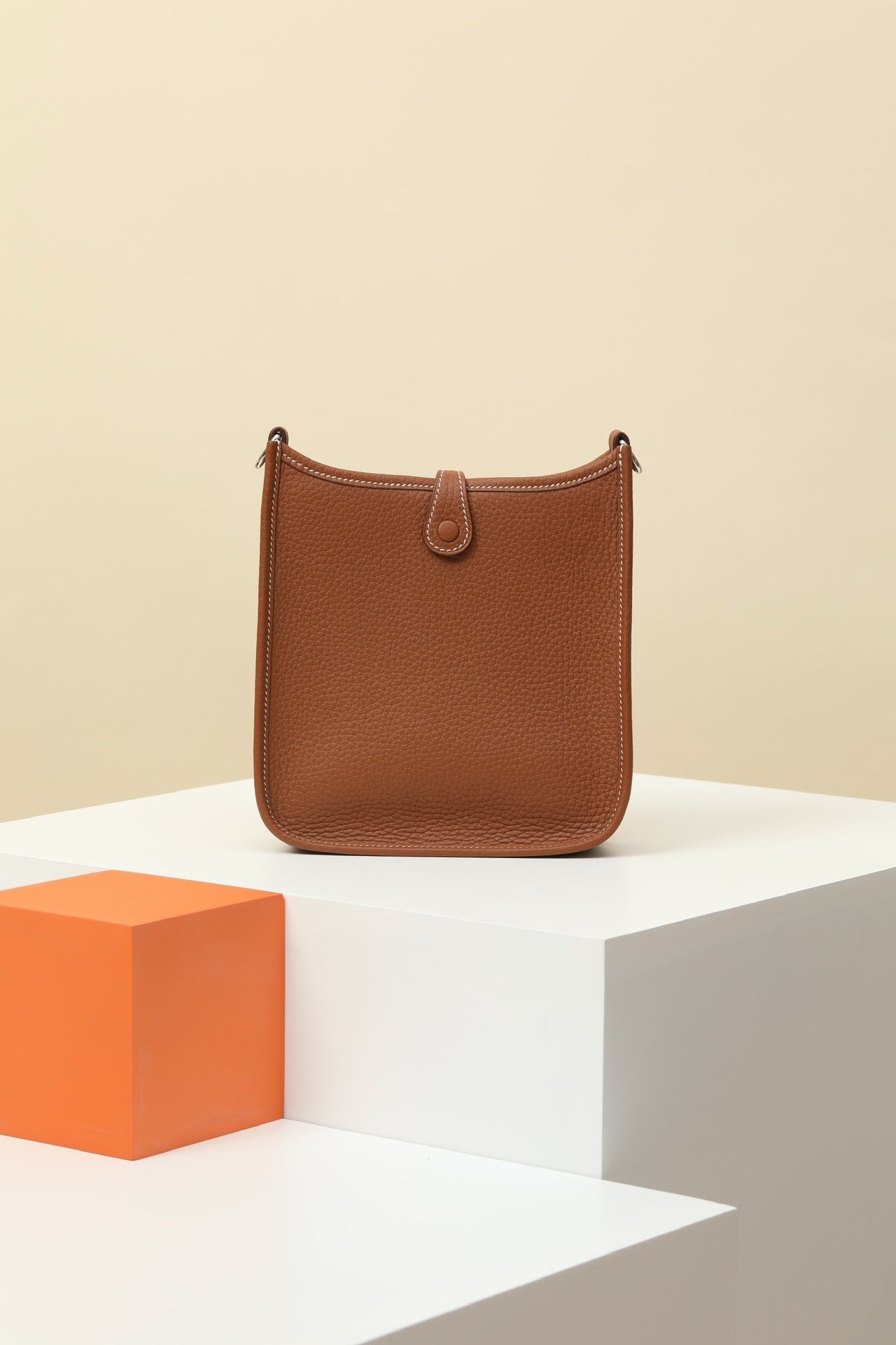 YF16 CK37 Gold BrownClemence bull leather crossbody bag  ,PHW#4440