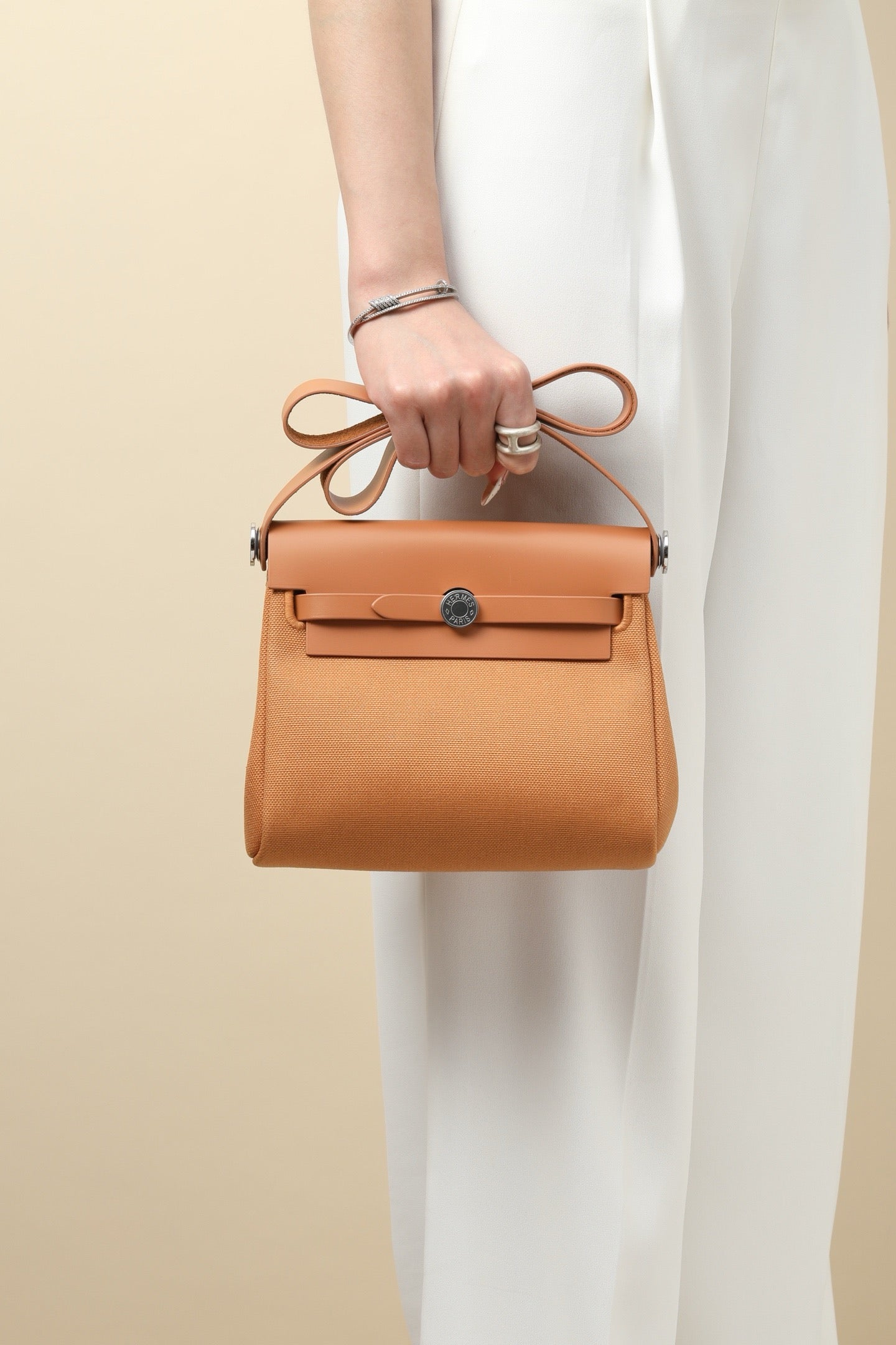 HB20 Naturel Sable H Viking Canvas and Hunter Leather Shoulder Bag PHW #4644