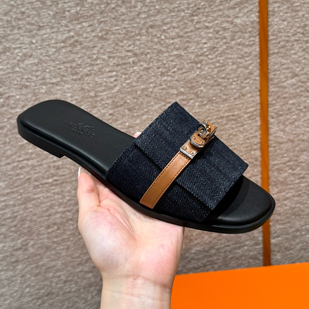 Sandal #3037