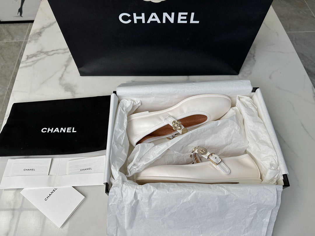 24s sandal #376