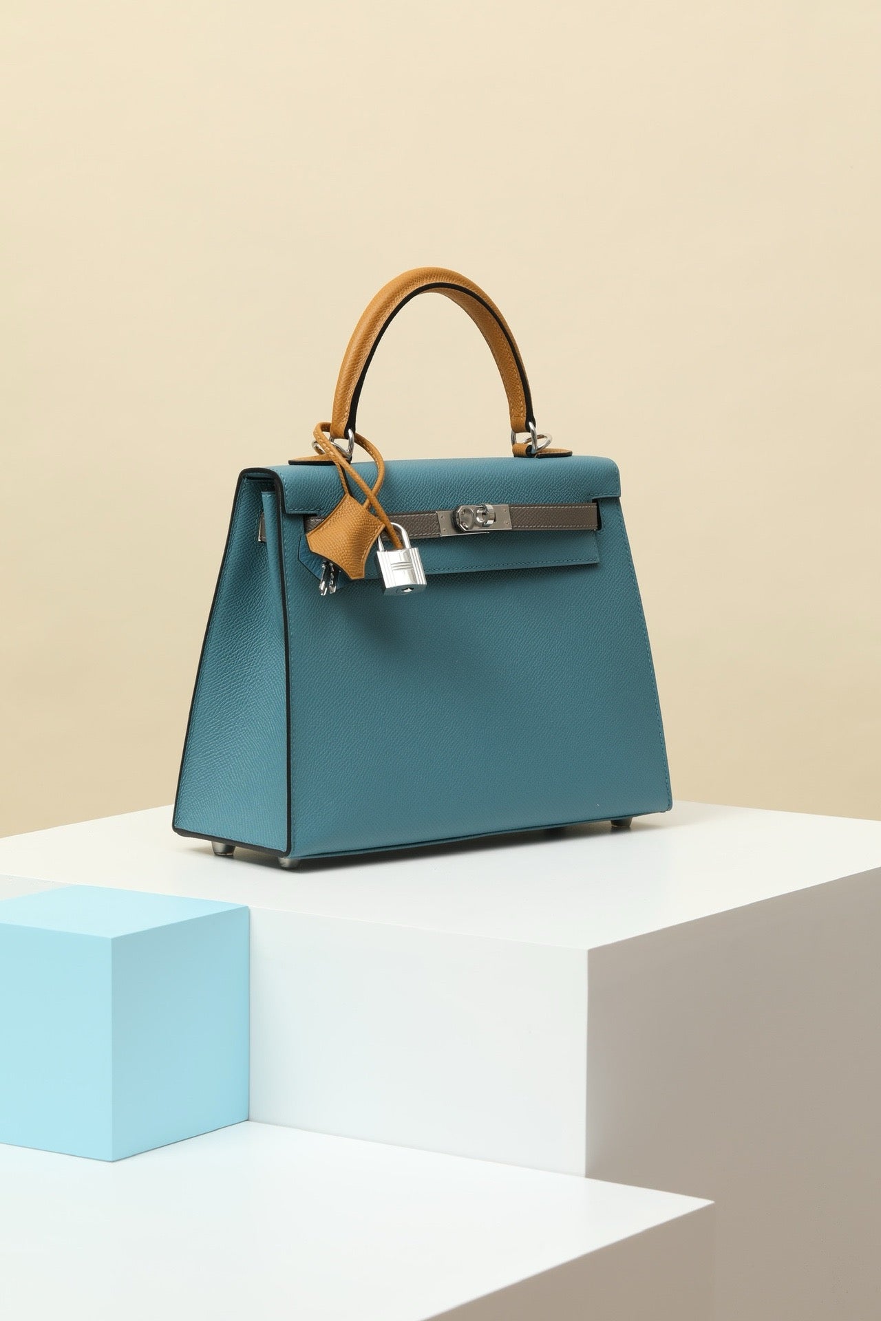 KL25 New Denim Blue/Sesame/Pewter Gray #3708