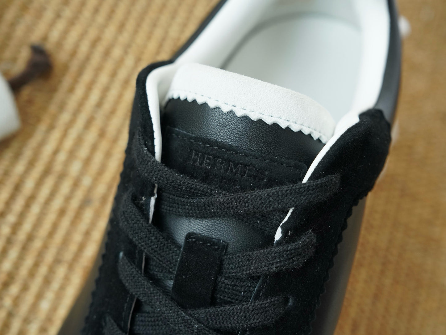 HSneakers