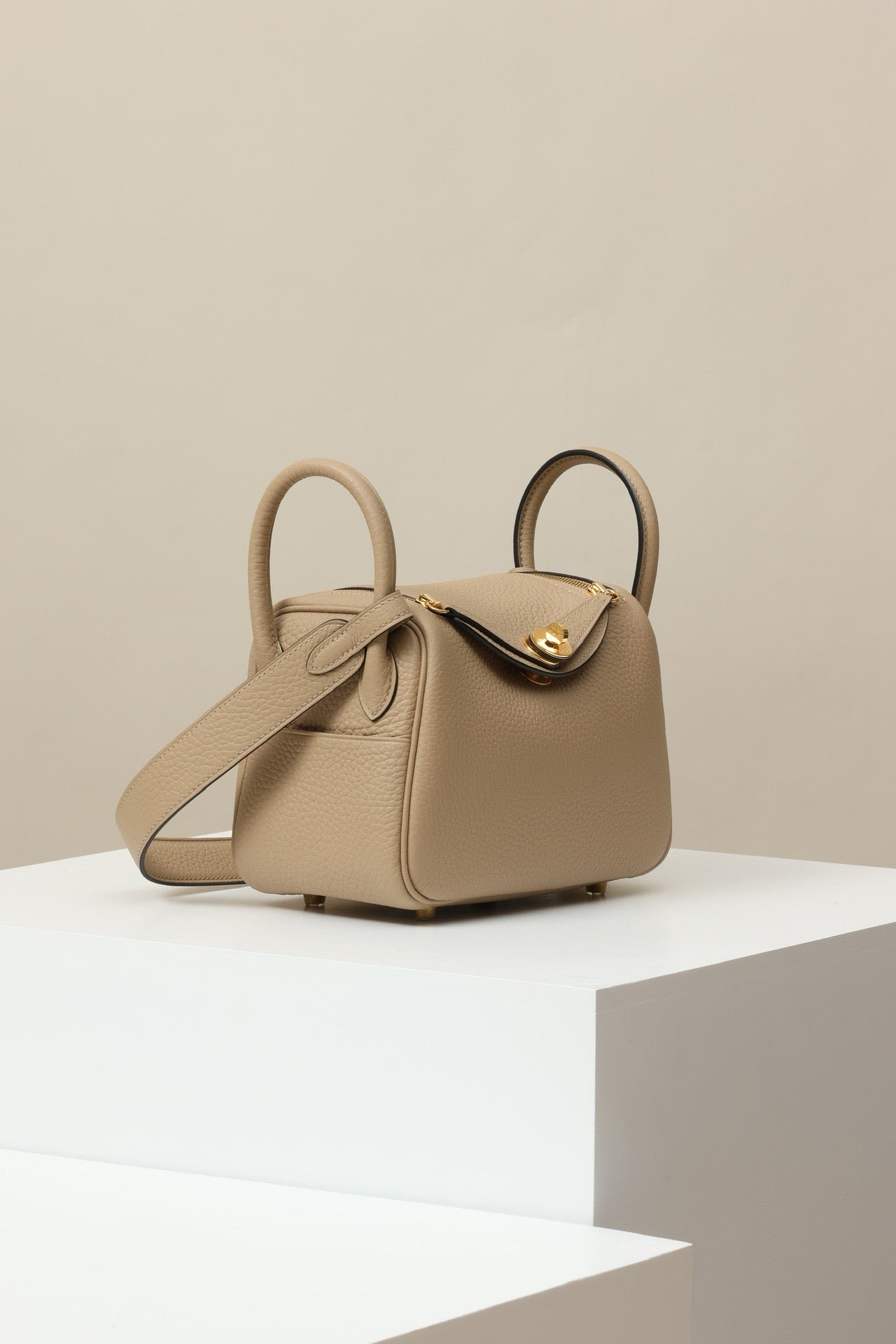 LD19 , Togo ,  S2 Trench GHW #4596