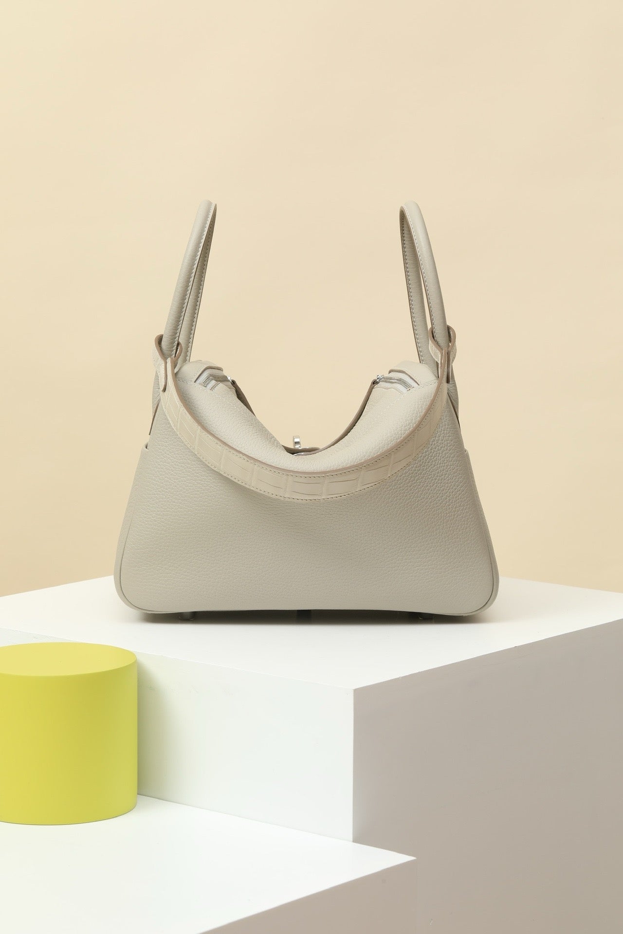 LD19 Glacier White # 3761