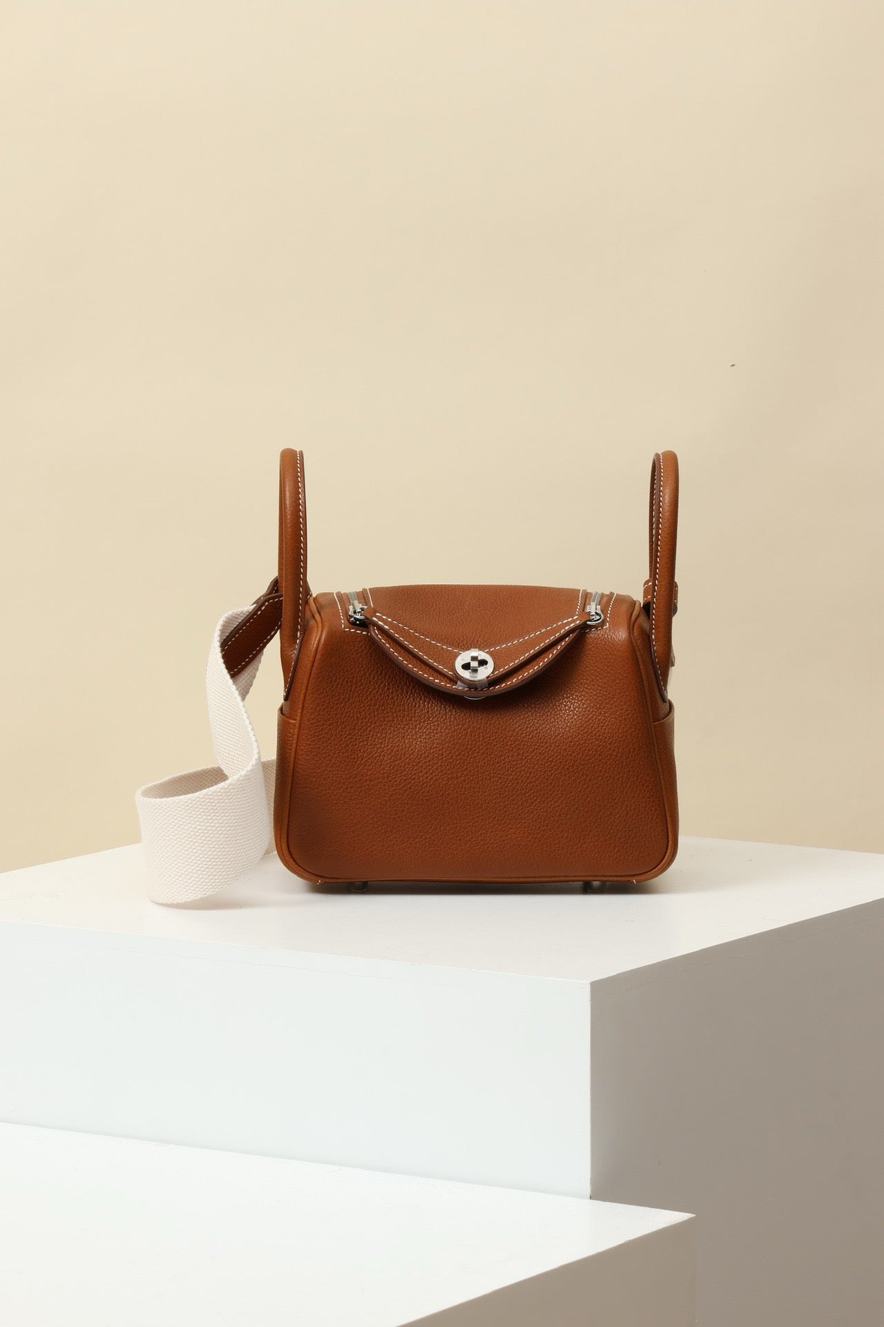 LD19 , Togo , CK37 Gold  PHW #4616