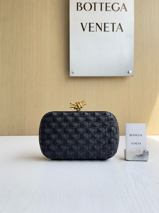 BV the knot #2588