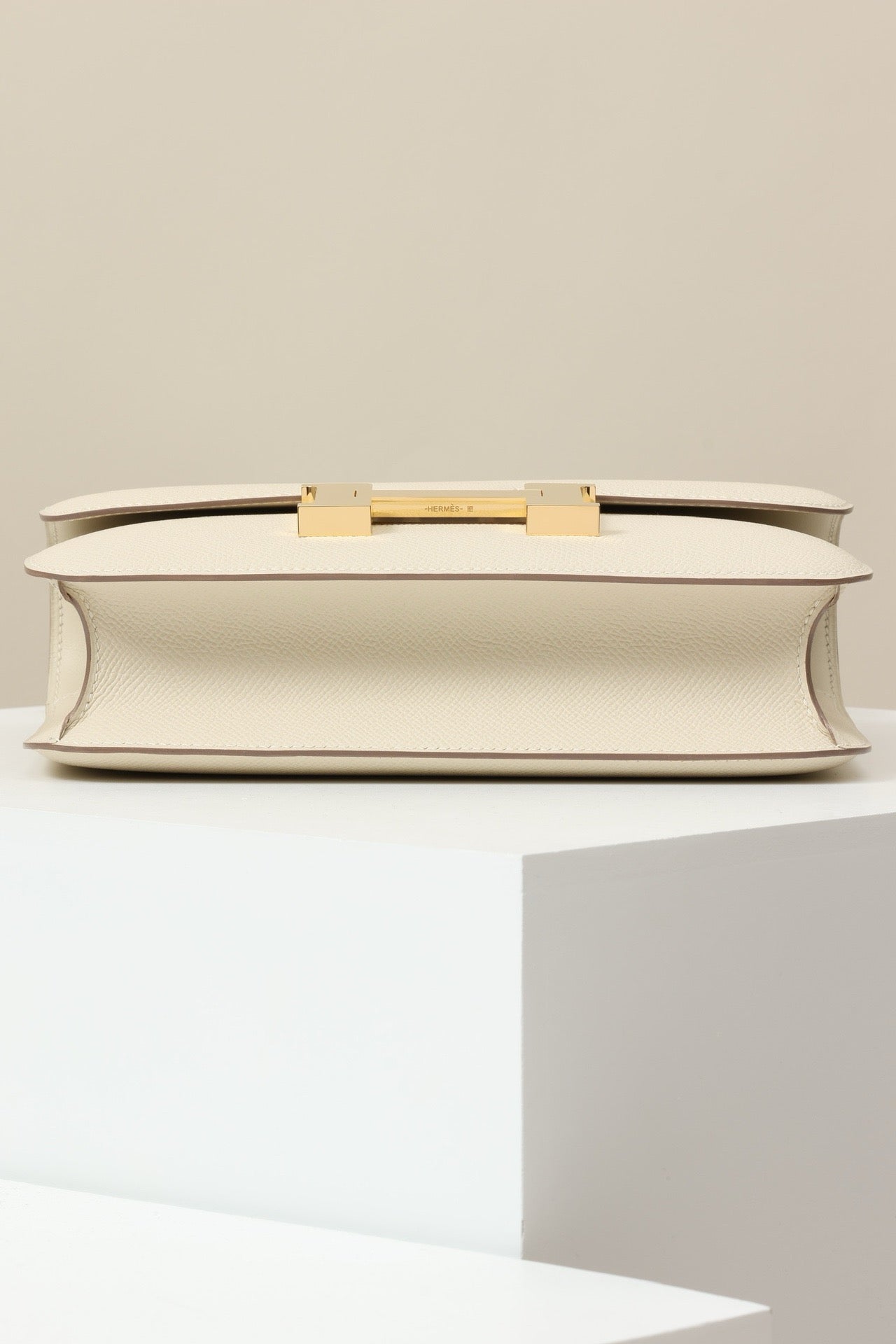 CJG 23 cm , Milkshake White GHW #4283