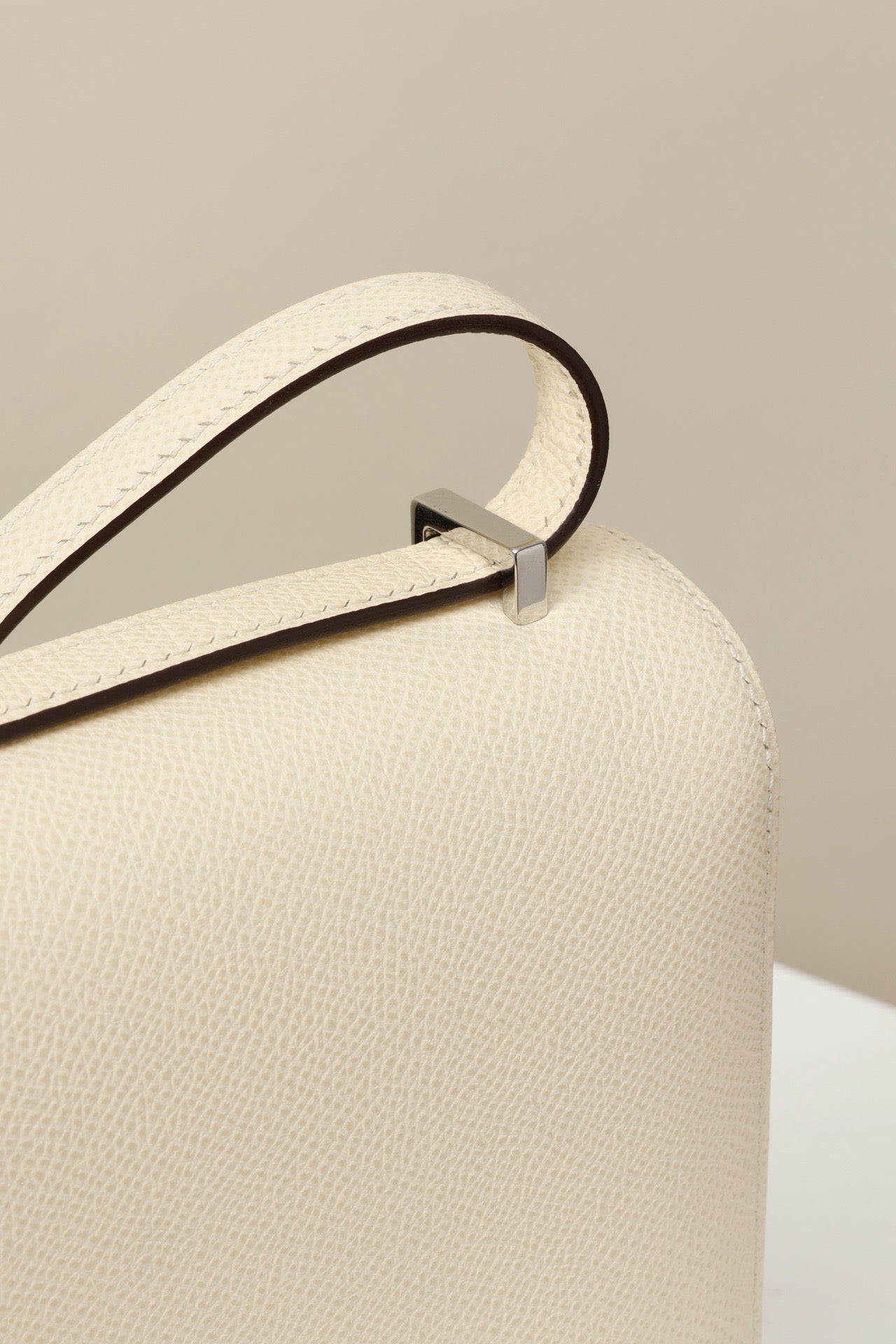 CJ19 19 cm ,  Cream White Epsom leather PHW #4301