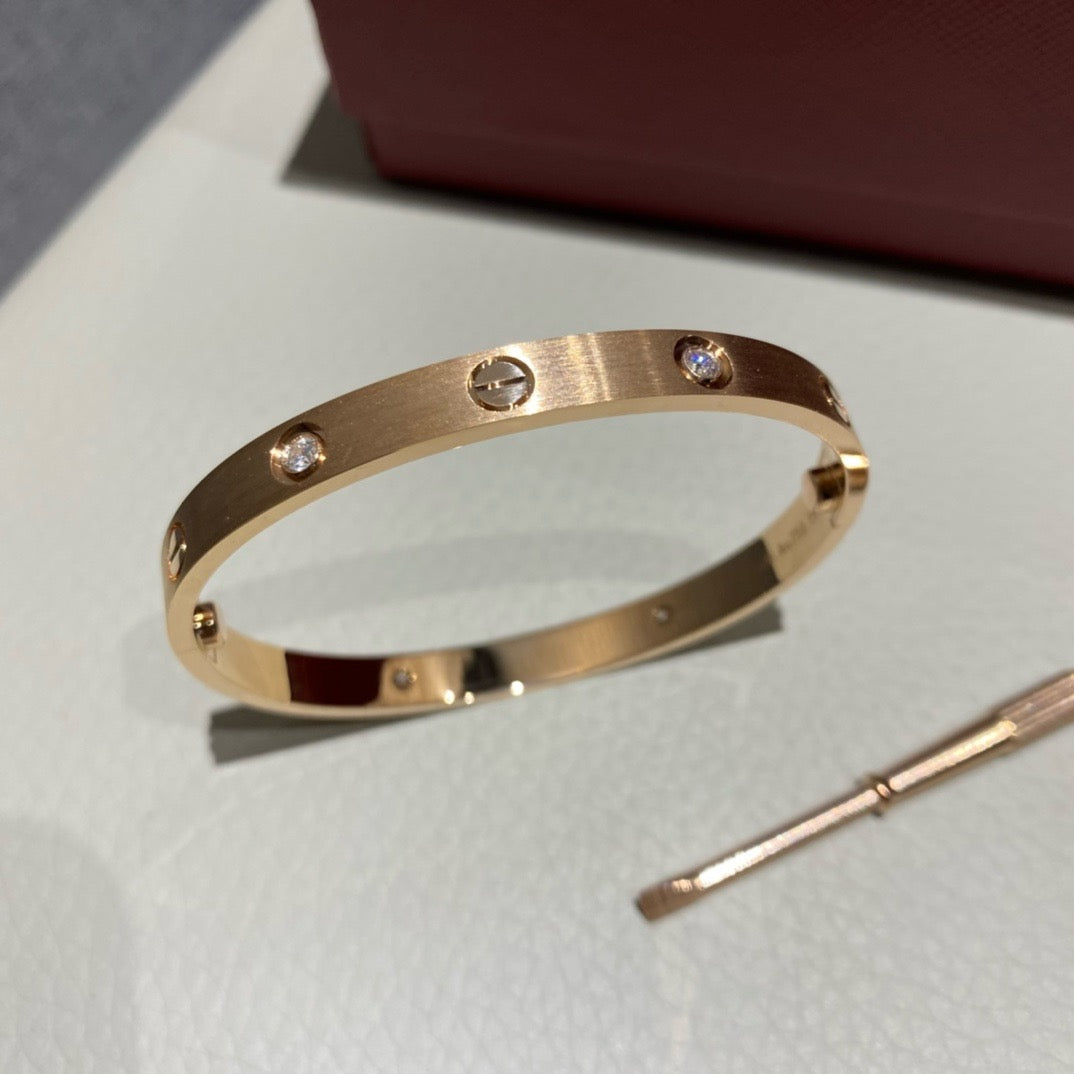 اسوارة كارتييه ذهب عيار 18, الماس vvs1