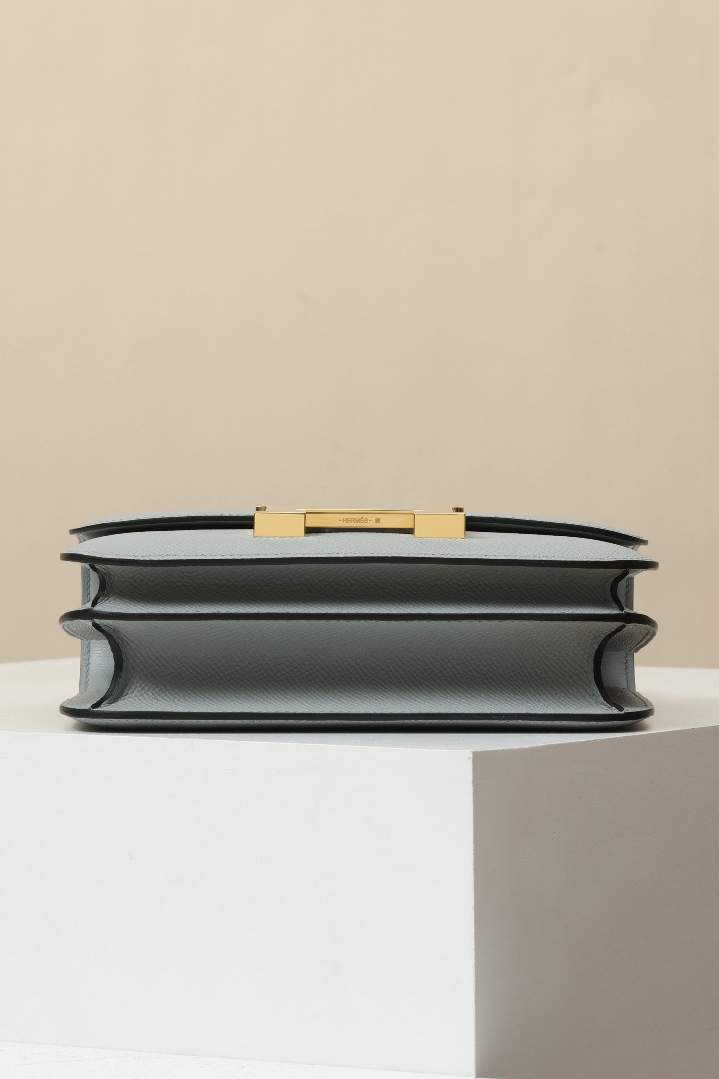 CJ19 19 cm ,  Puppet Grey Epsom leather GHW #4314