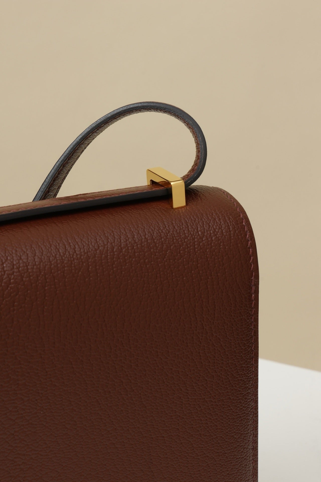 CJ19 19 cm ,  41 Havana / 46 Ebony Goatskin GHW #4346