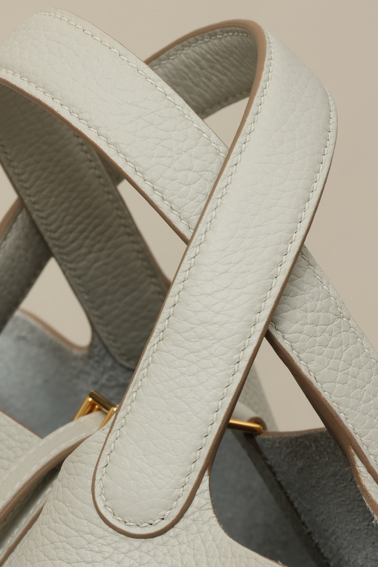 CL18  80 Pearl Gray GHW #4096