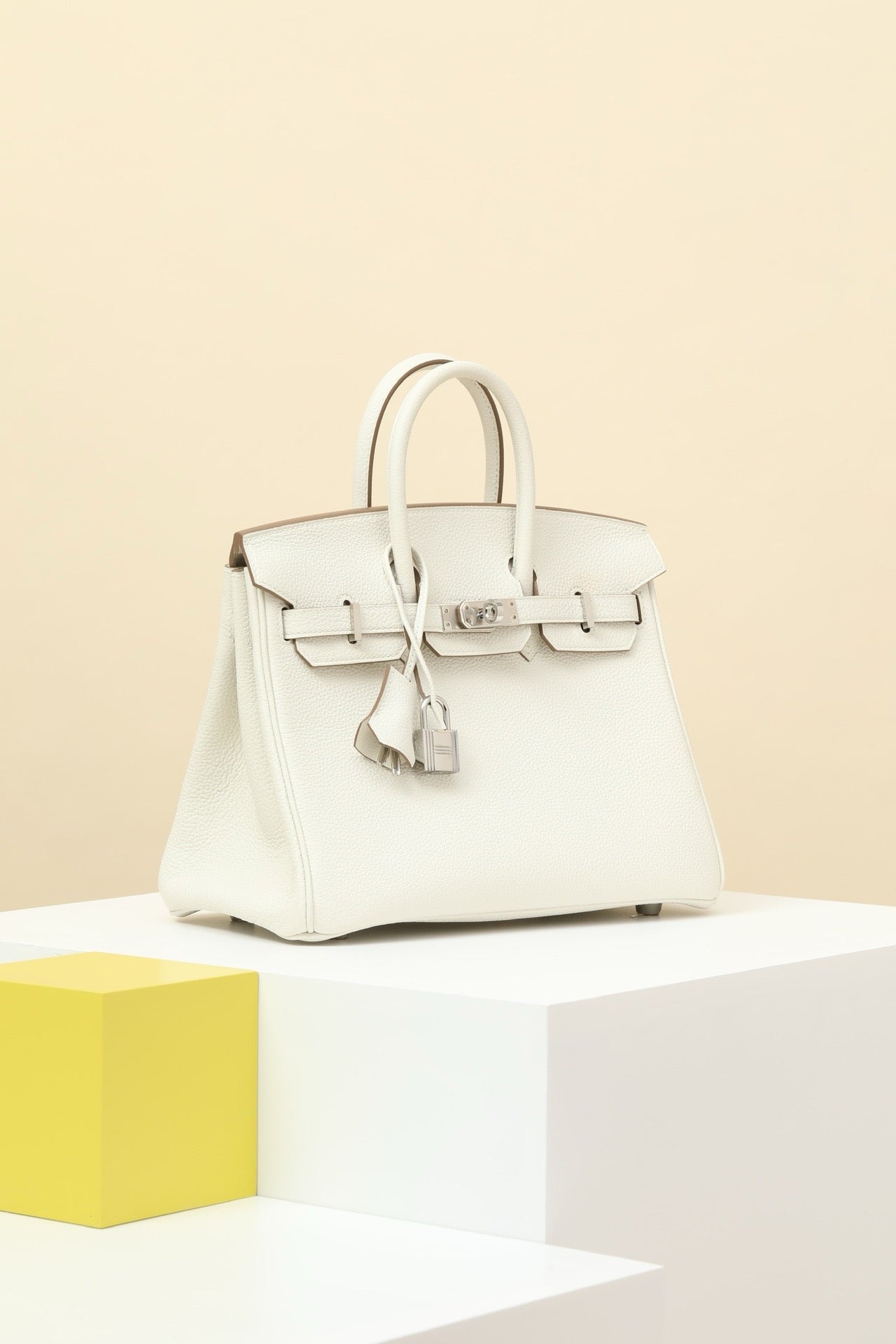 BK25 Mushroom White # 3882