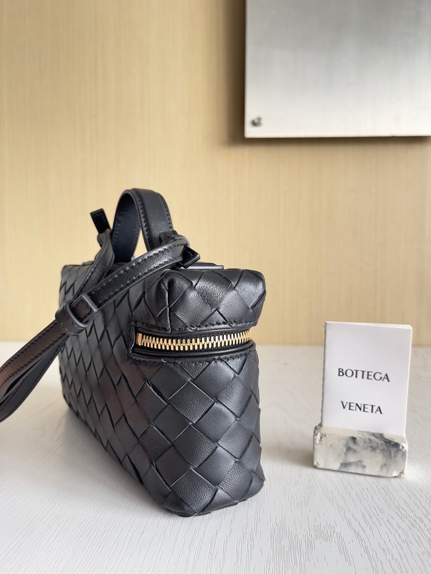 BV Bang Bang Vanity Case #568