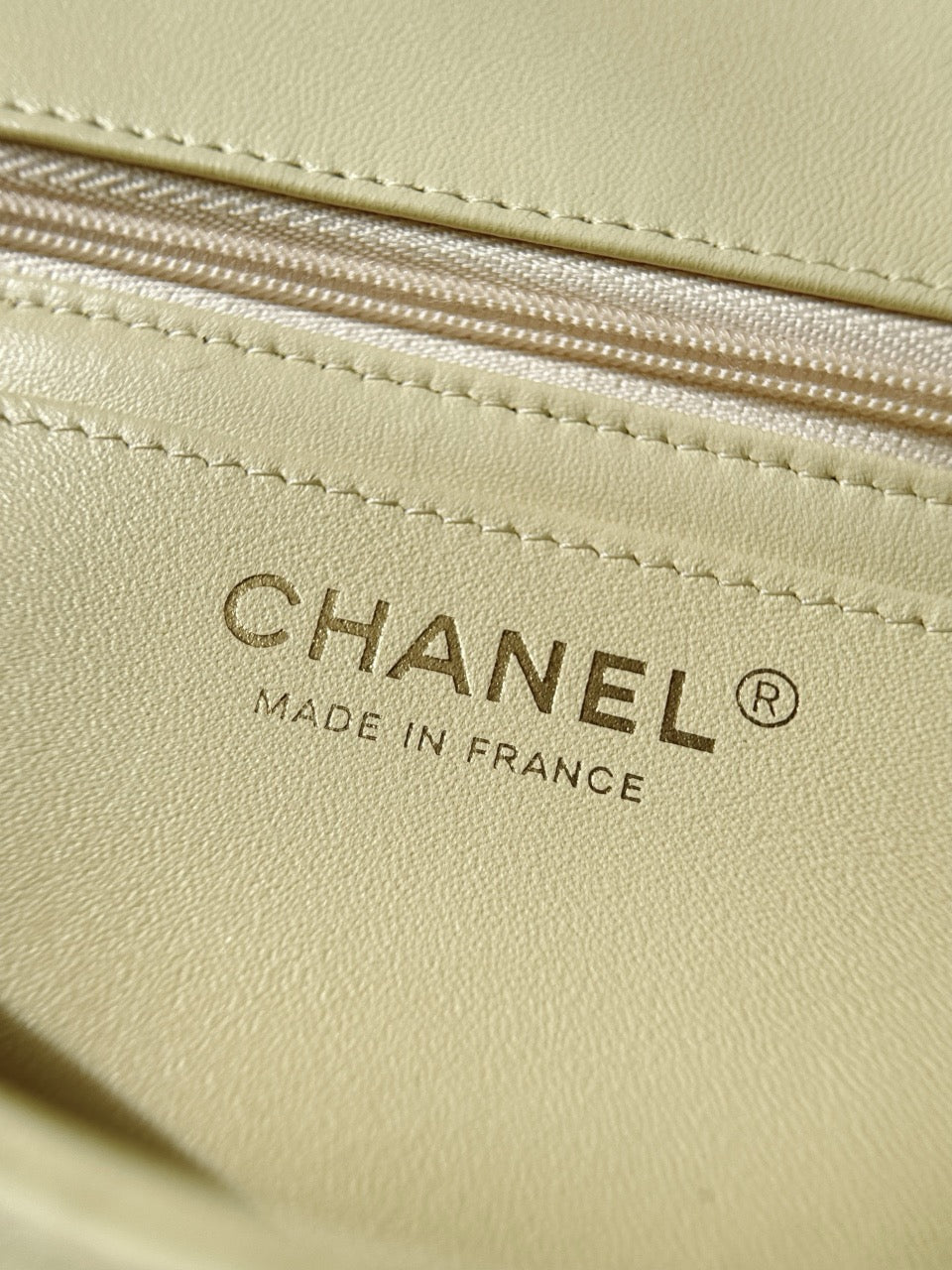 Cf20 Champagne Gold Hardware   #4679