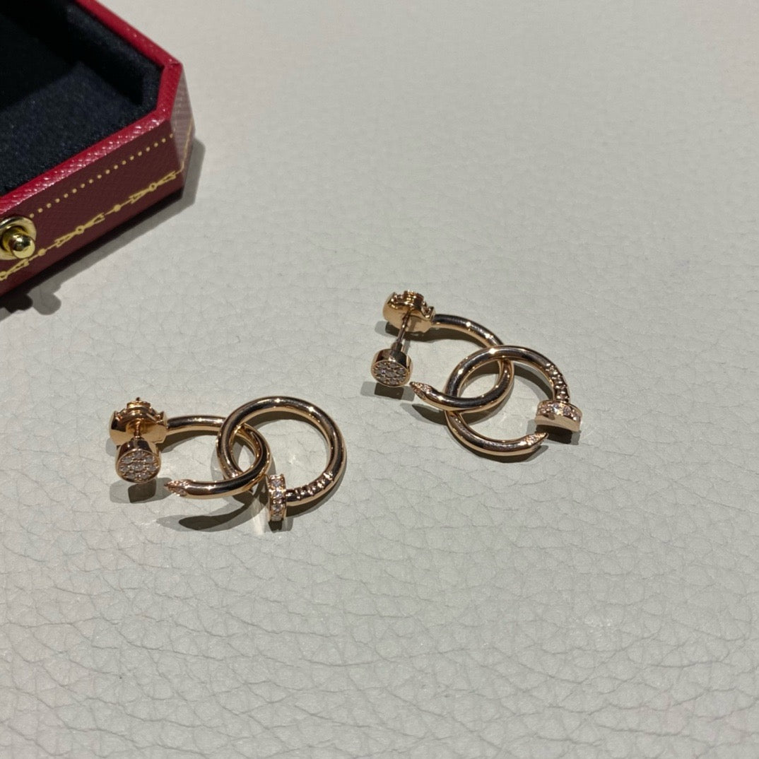 أقراط كارتييه ذهب عيار 18, ألماس vvs1