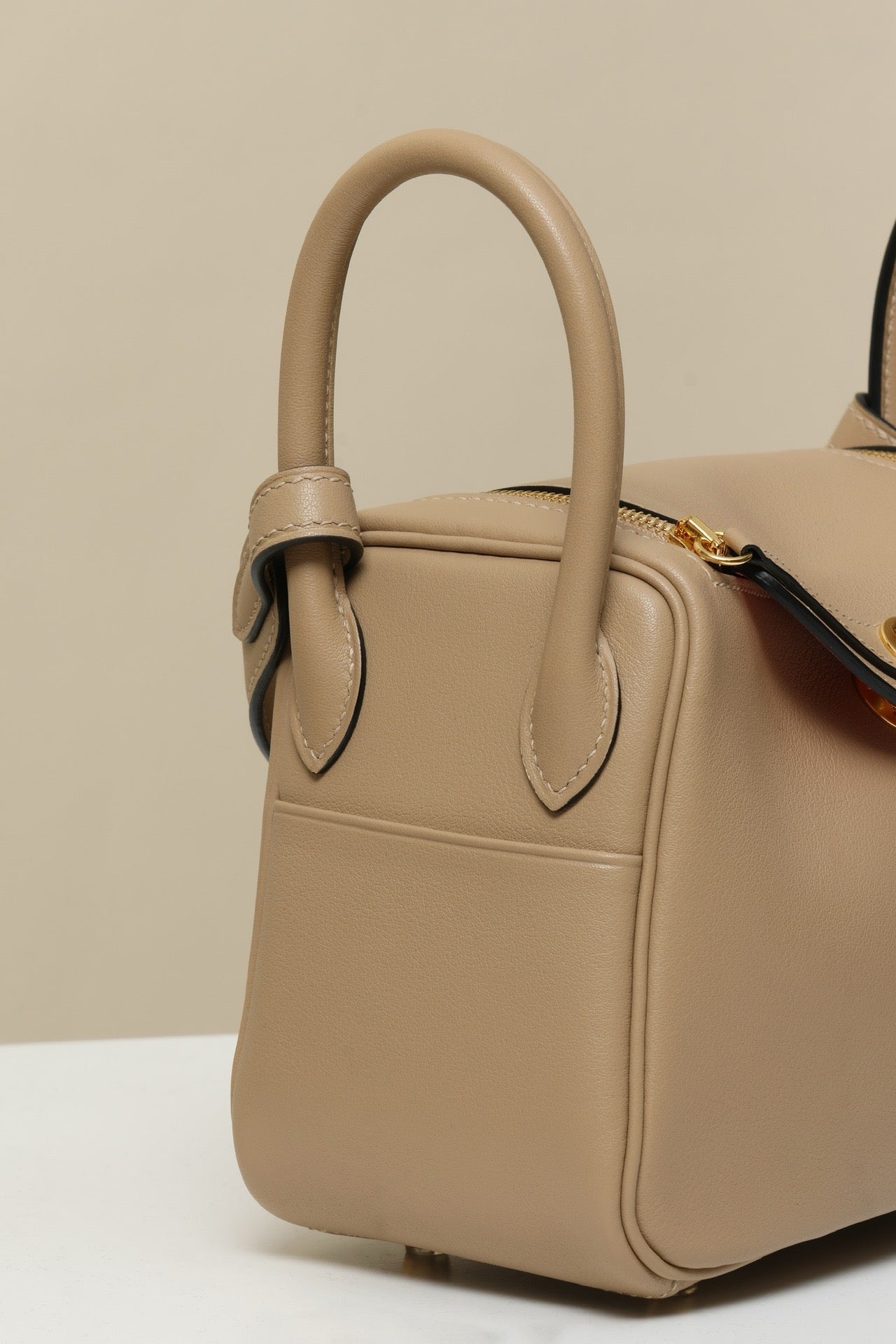 LD19 , Swift  ,  S2 Trench / U5 Rose Lipstick PHW #4626