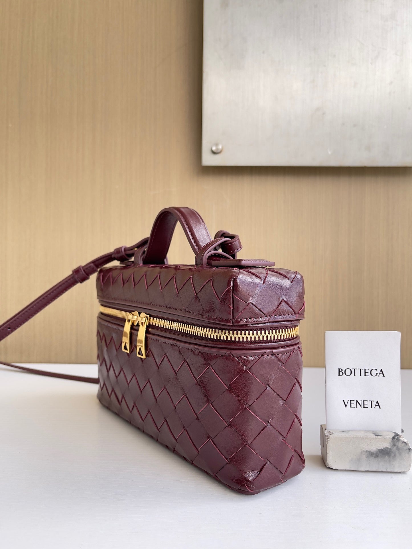 BV Bang Bang Vanity Case #562