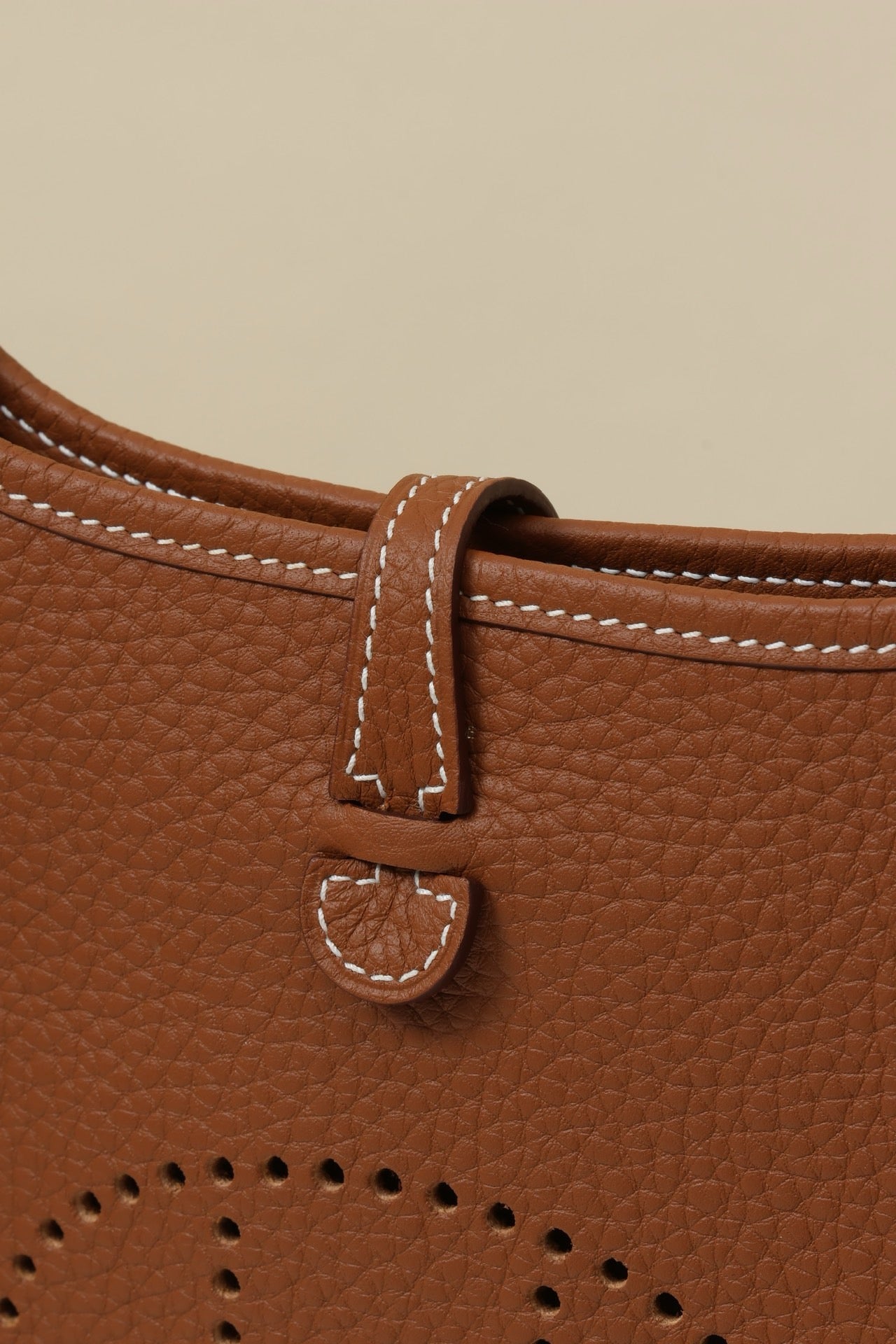 YF16 CK37 Gold BrownClemence bull leather crossbody bag  , GHW #4450