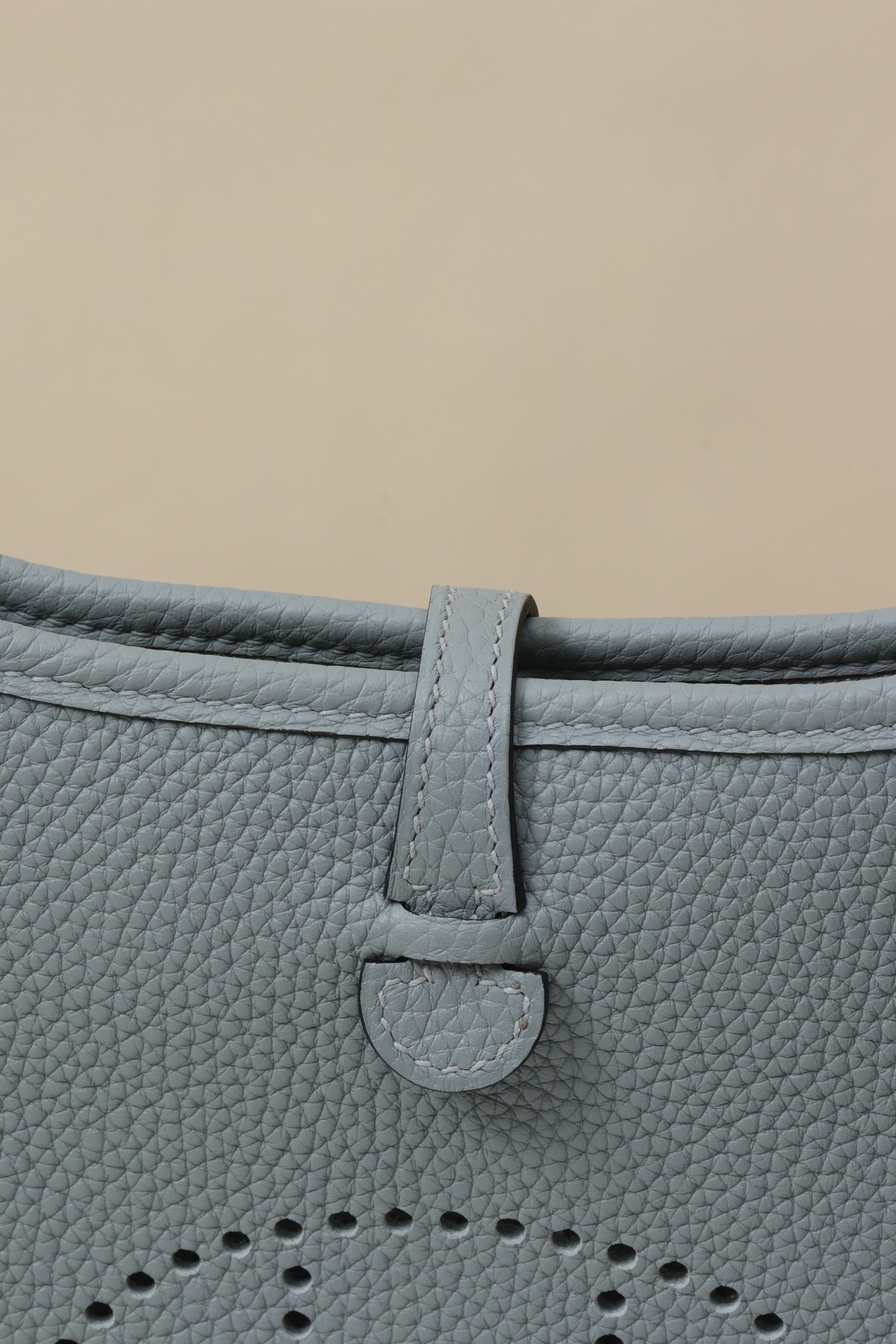 YF16 P0 Puppet Grey, Clemence bull leather crossbody bag  , PHW #4403