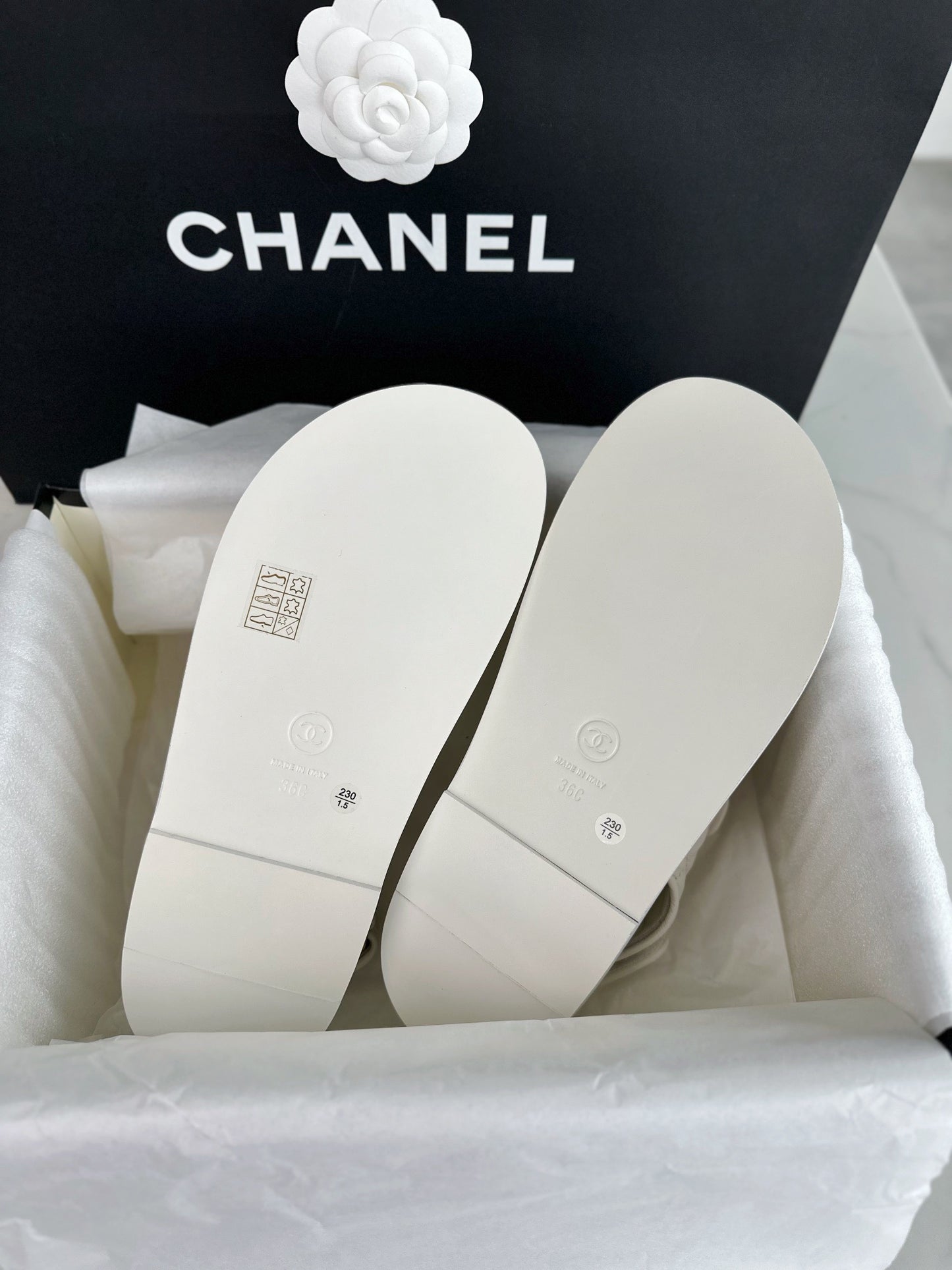 24s sandal #351