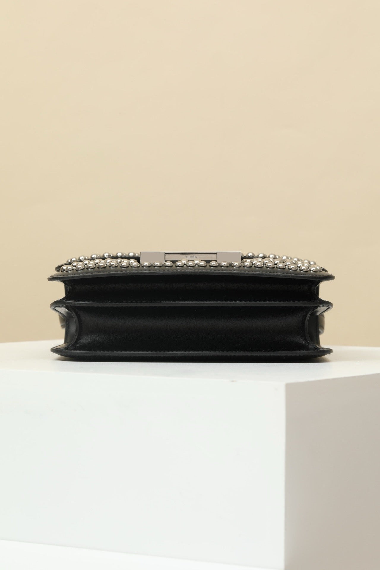 CJ19 19 cm , Box leather PHW #4288