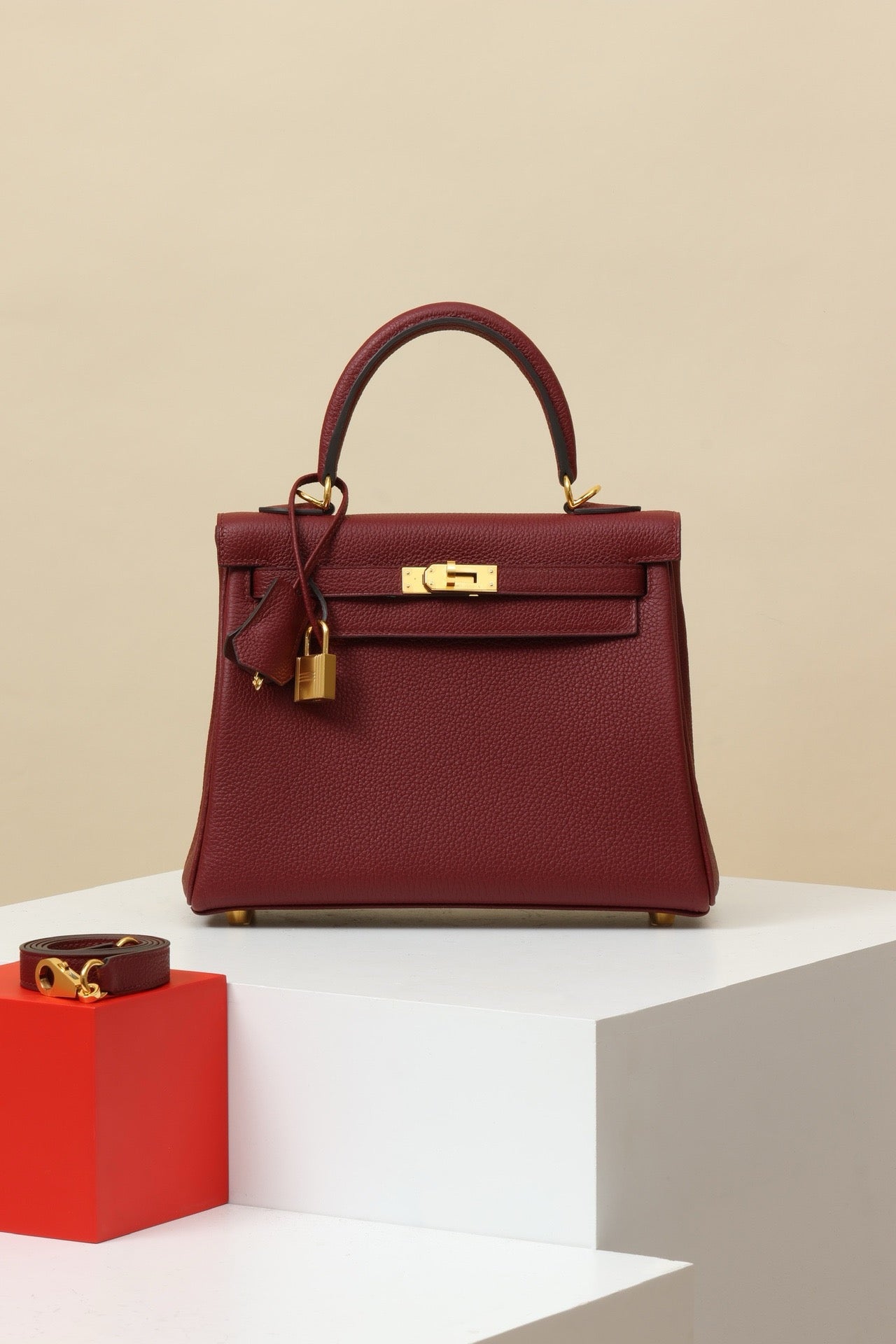 KL25 Red Color #3735