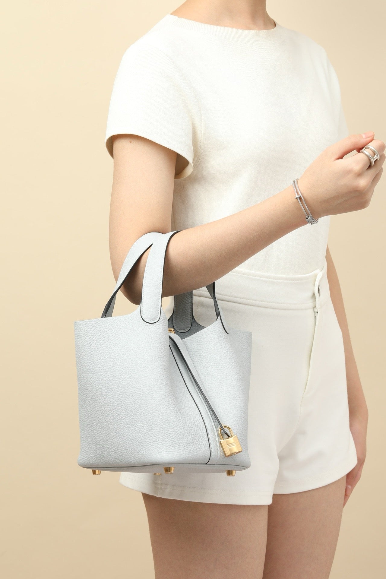 CL18 08 Holy Grail Blue GHW #4054