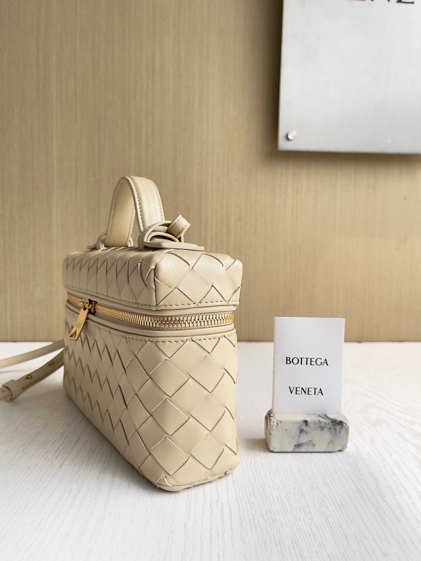 BV Bang Bang Vanity Case #559
