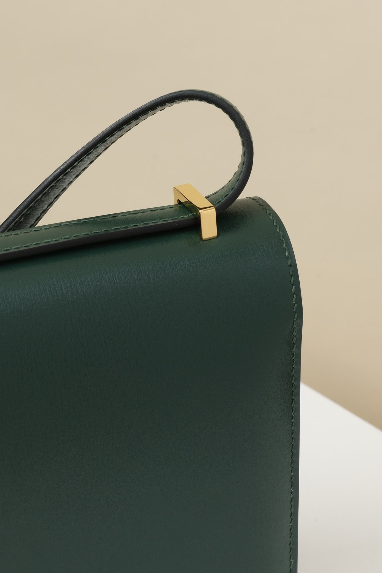 CJ19 19 cm ,  Emerald Green Box leather GHW #4293