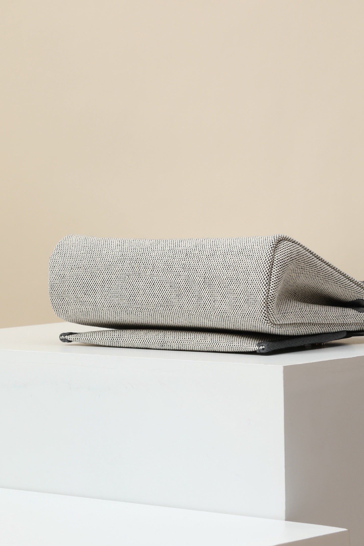 HB20 85 Gris Ardoise Canvas and Hunter Leather Shoulder Bag GHW #4646