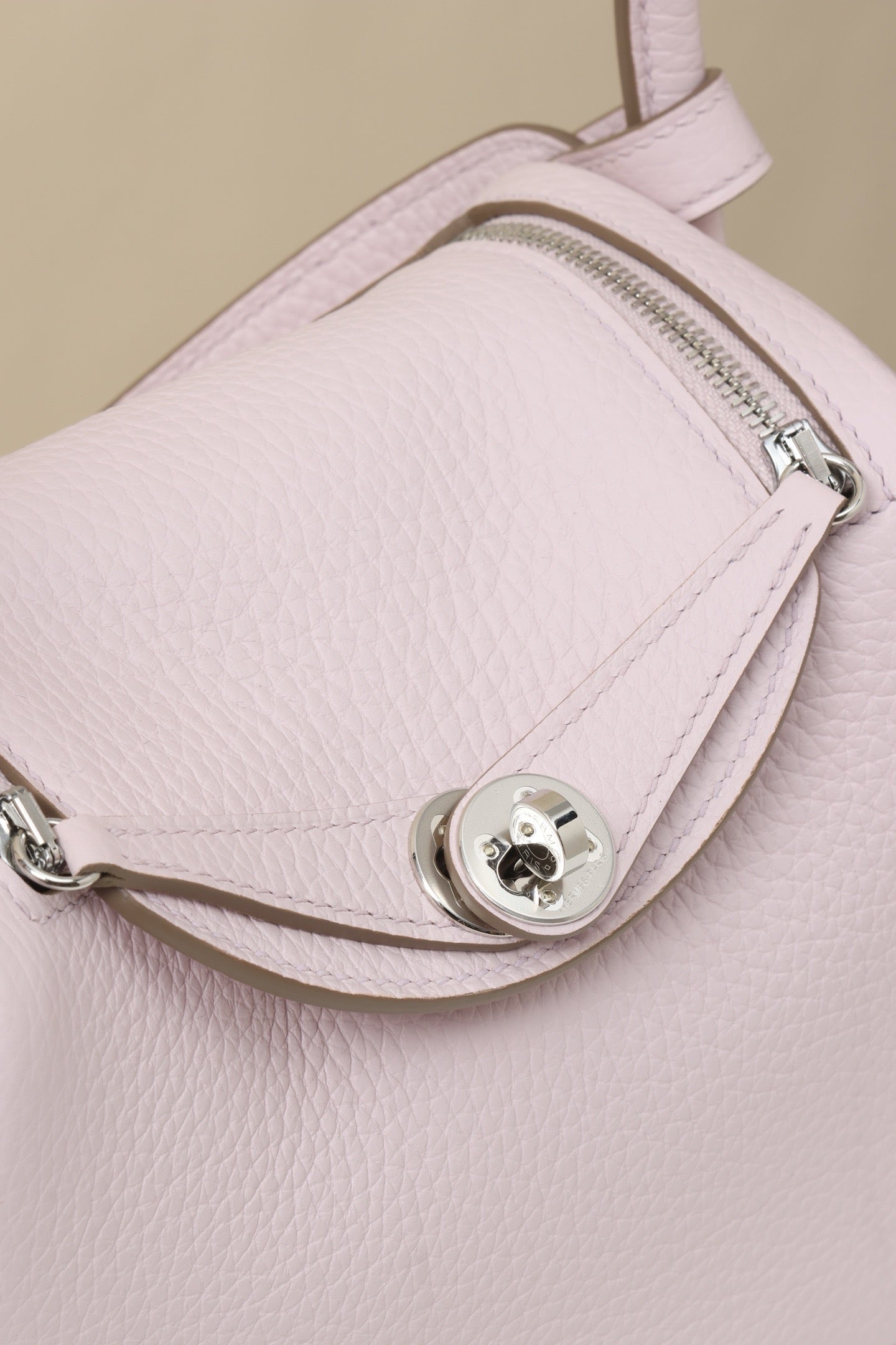 LD19 , Togo  09 Dream Purple / I2 Cream White PHW #4561