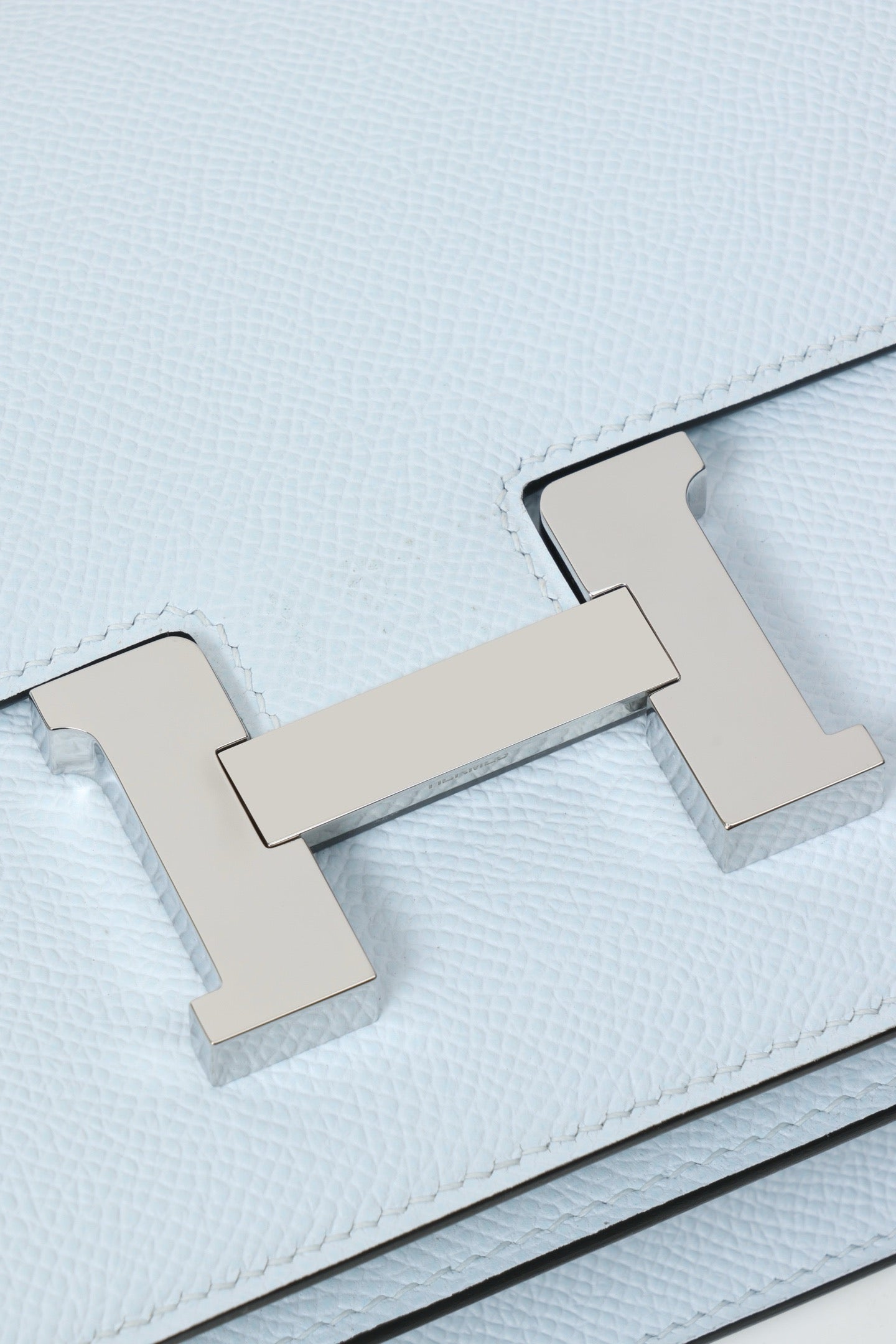 CJ19 19 cm ,   Holy Grail Blue Epsom leather PHW #4309