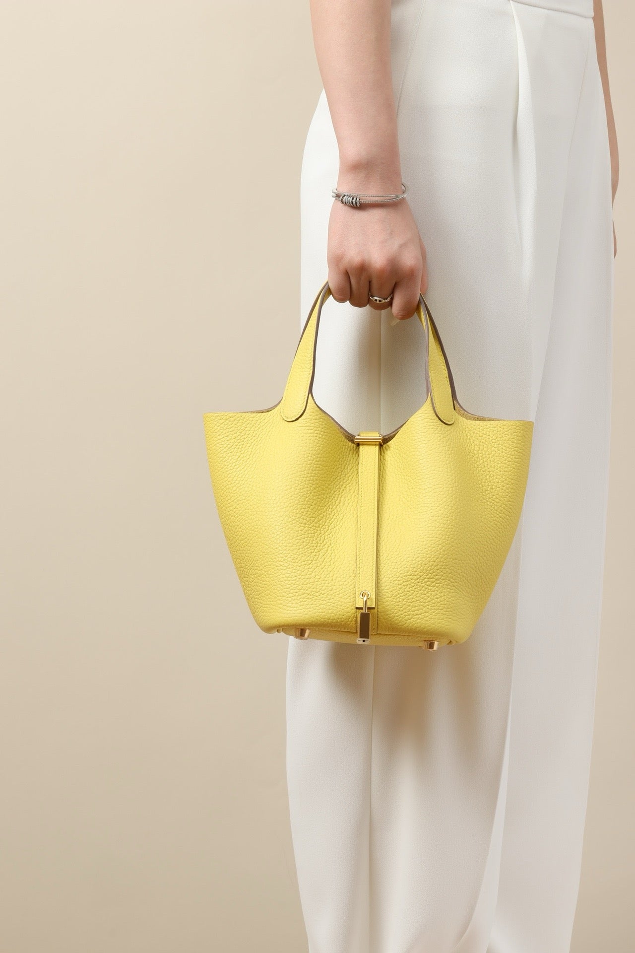 CL18 90 Naples Yellow GHW #4059