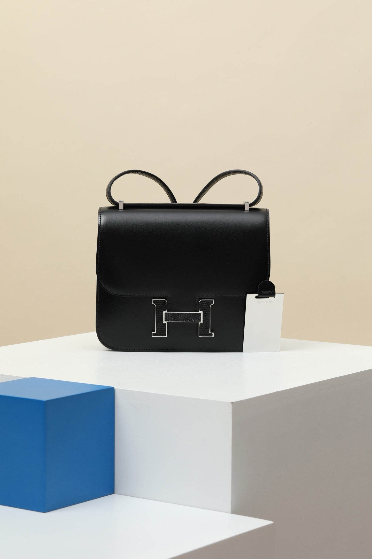 CJG19 , CK89 Black  Shiny BOX leather with lizard details (single bar clasp)  #4391