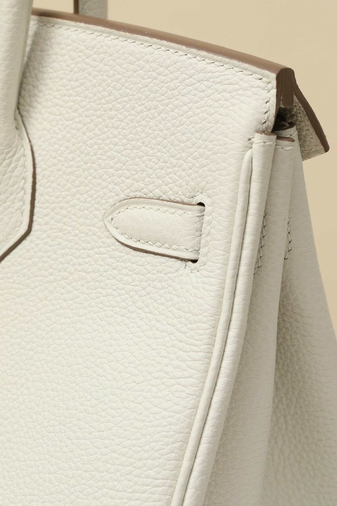 BK25 Mushroom White # 3883