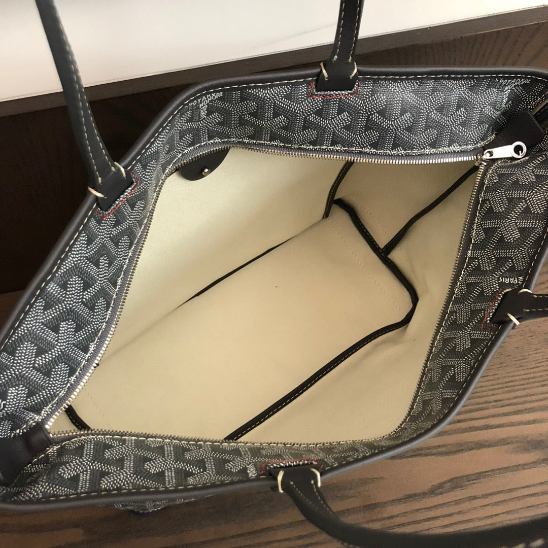 Artois MM Bag #691