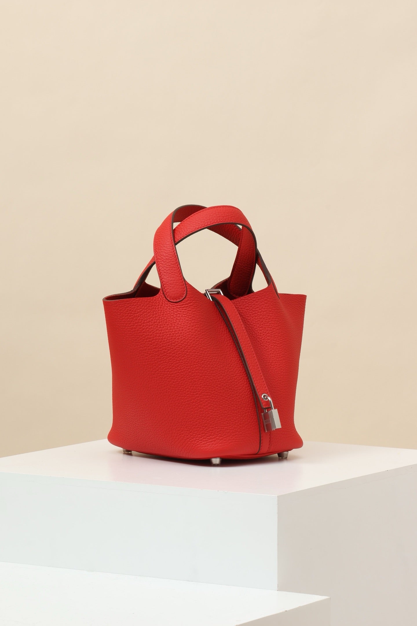 CL18  S3 Heart Red #4045