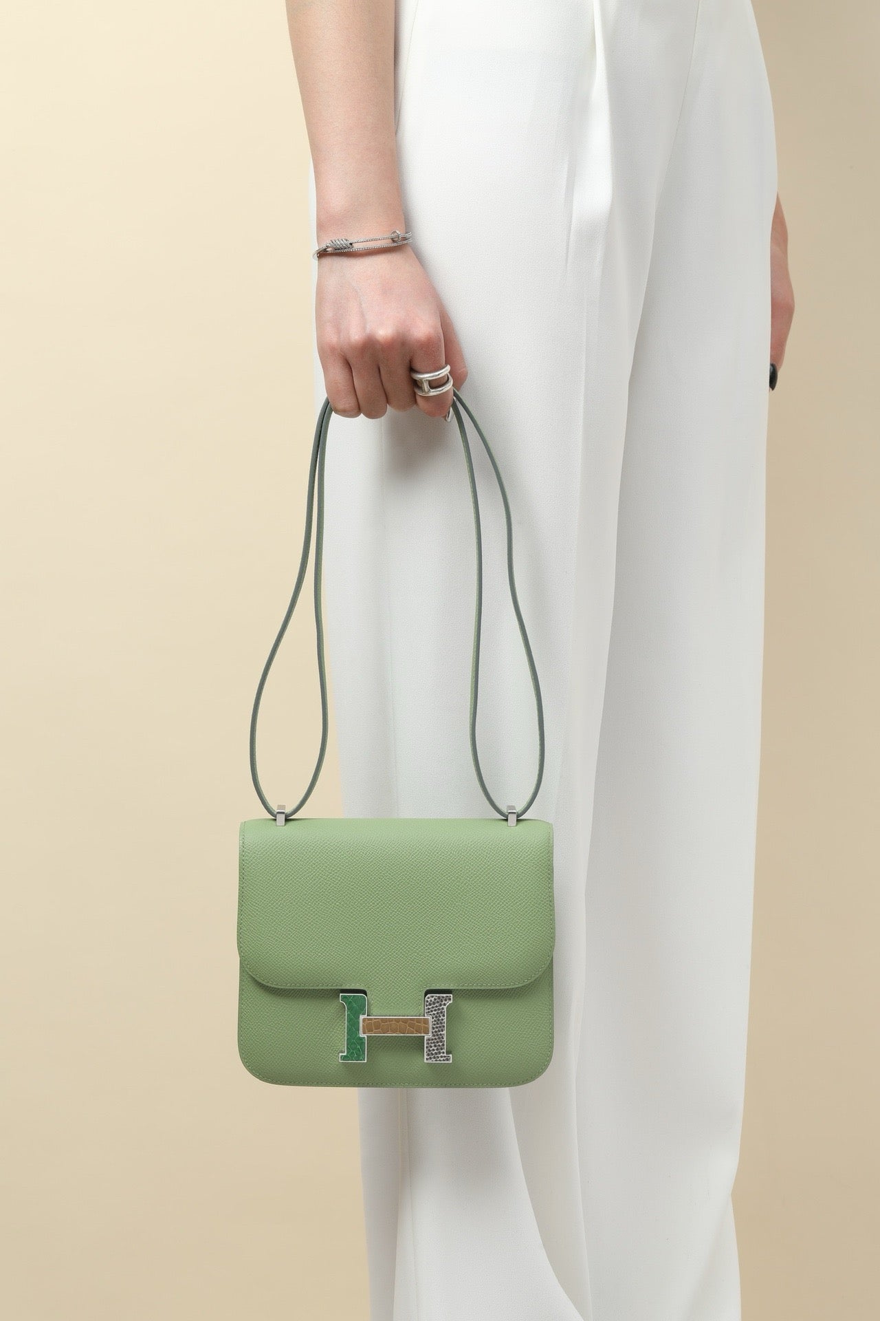 CJG24 ,  3I Avocado Green / Tricolor Clasp,  EVE leather with shiny #4386