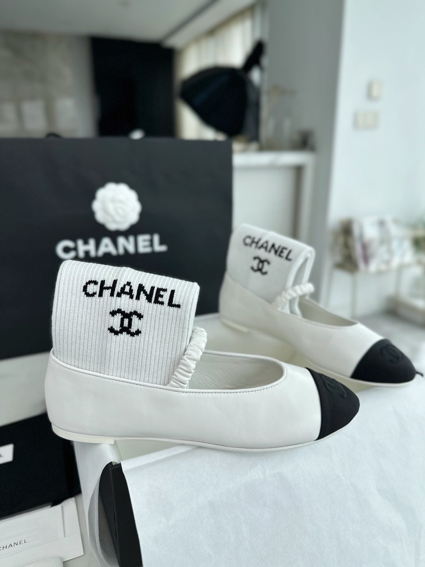24s sandal #378