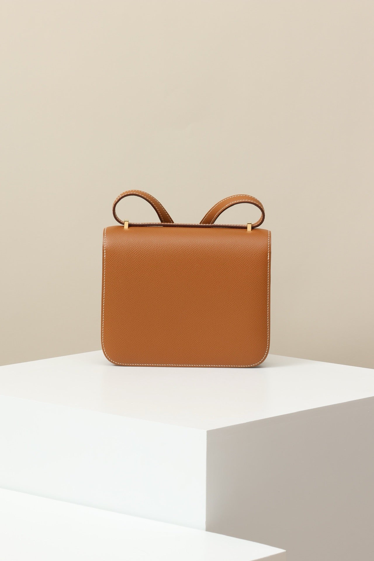 CJ19 19 cm ,  Gold Brown Epsom leather GHW #4298