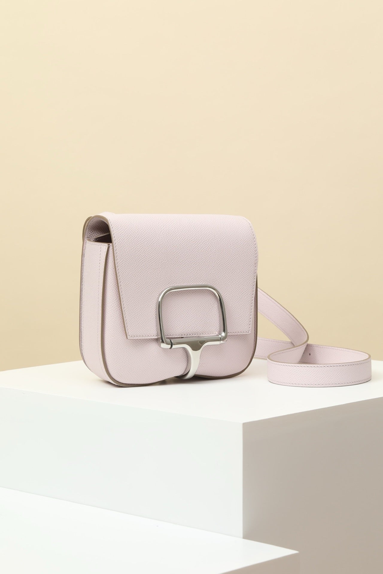 PG18 Dreamy Purple # 3764