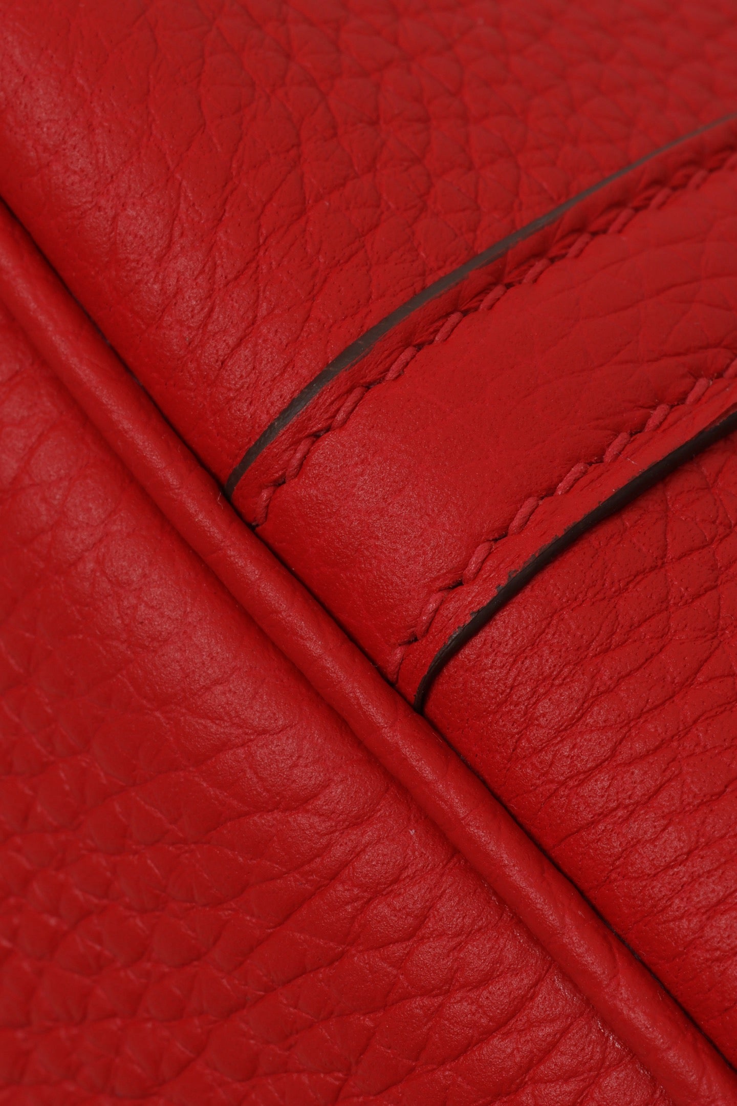 CL18  S3 Heart Red #4045